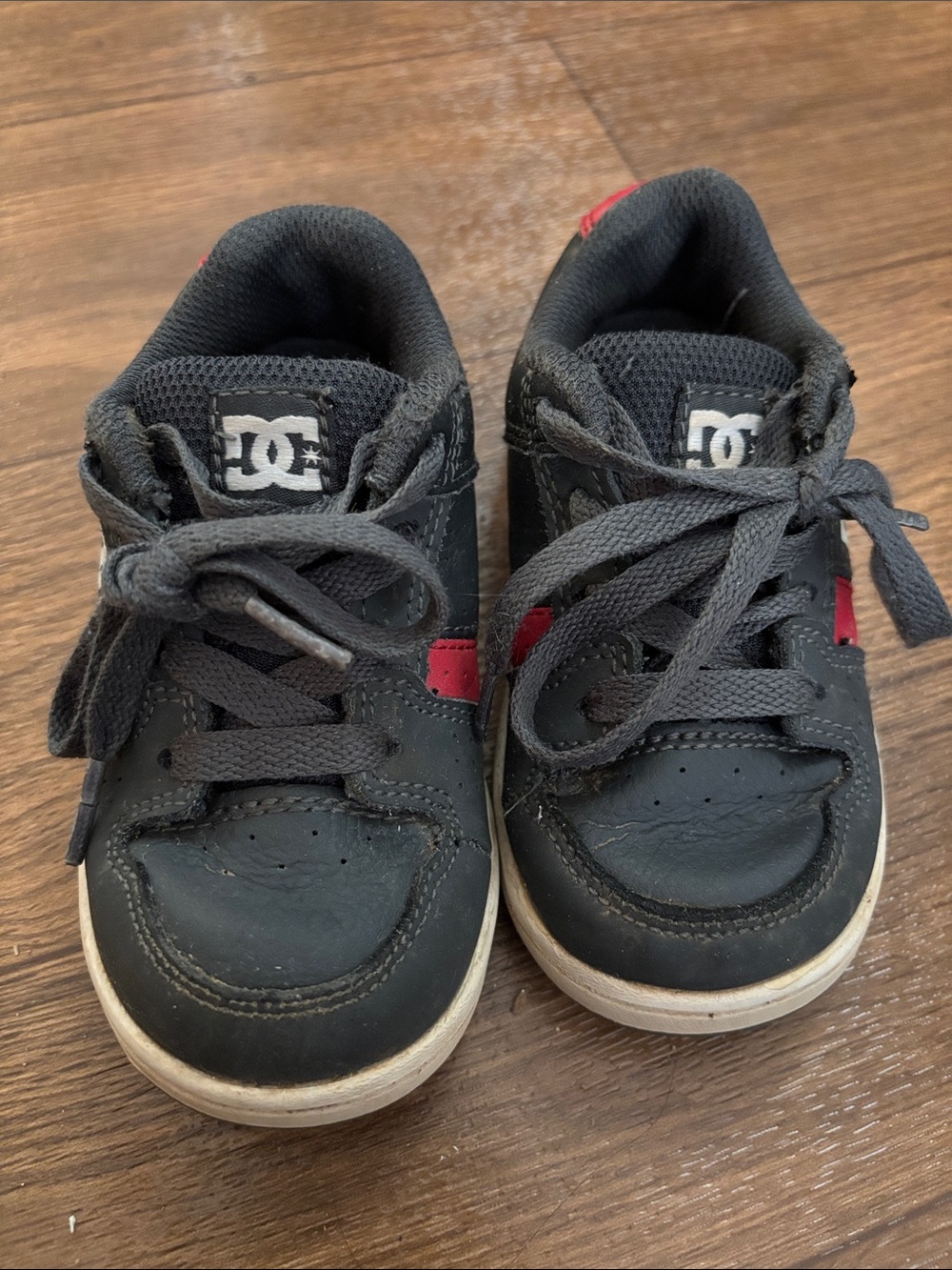DC Toddler Dark Gray and Red Skate Sneakers Lace Up Size 7